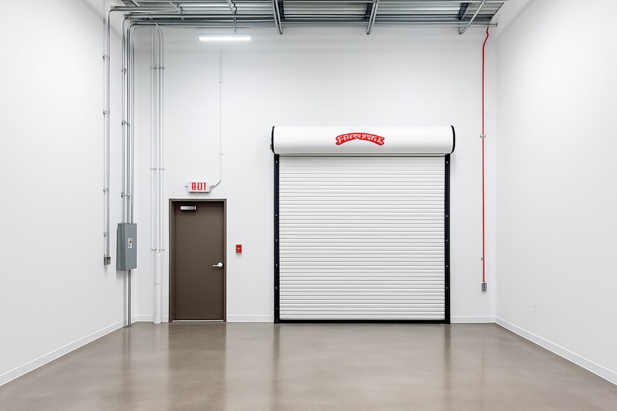 8600 Commodity Cir, Orlando, FL à vendre - Photo du bâtiment - Image 2 de 14