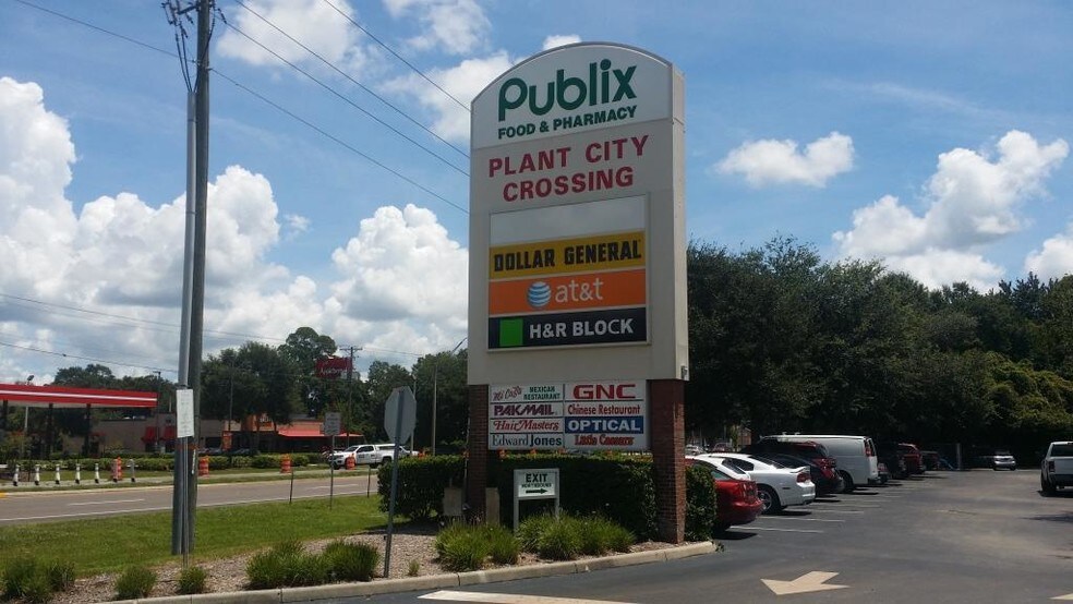 2515 Thonotosassa Rd, Plant City, FL à louer - Photo du bâtiment - Image 2 de 12