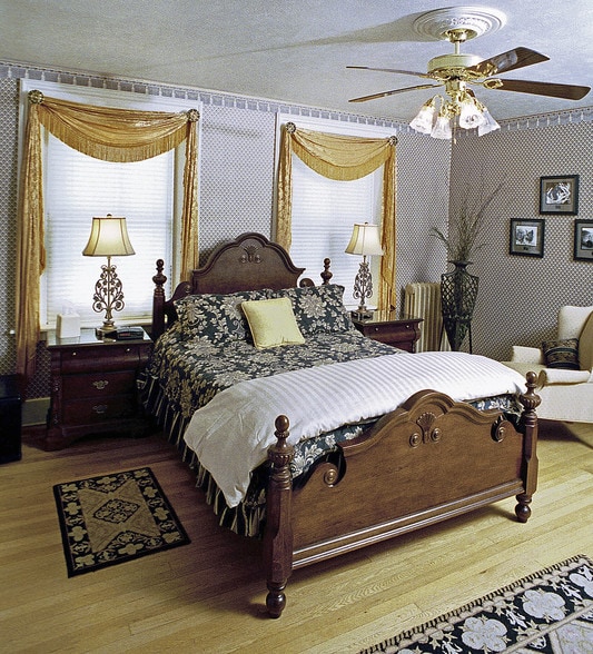 55 E Main St, North East, PA for sale - Interior Photo - Image 3 of 90