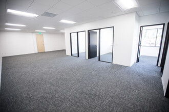 5500 Ming Ave, Bakersfield, CA for lease Interior Photo- Image 2 of 9