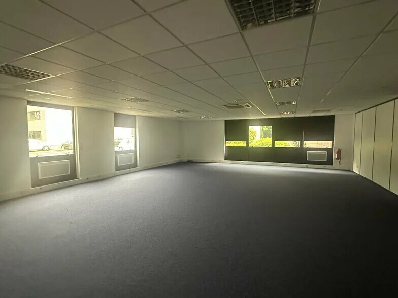 Bureau dans Oberhausbergen à louer - Photo intérieure - Image 3 de 5