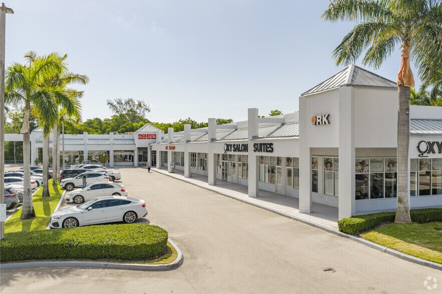 16215-16295 Biscayne Blvd, North Miami Beach, FL à louer - Photo du bâtiment - Image 3 de 5