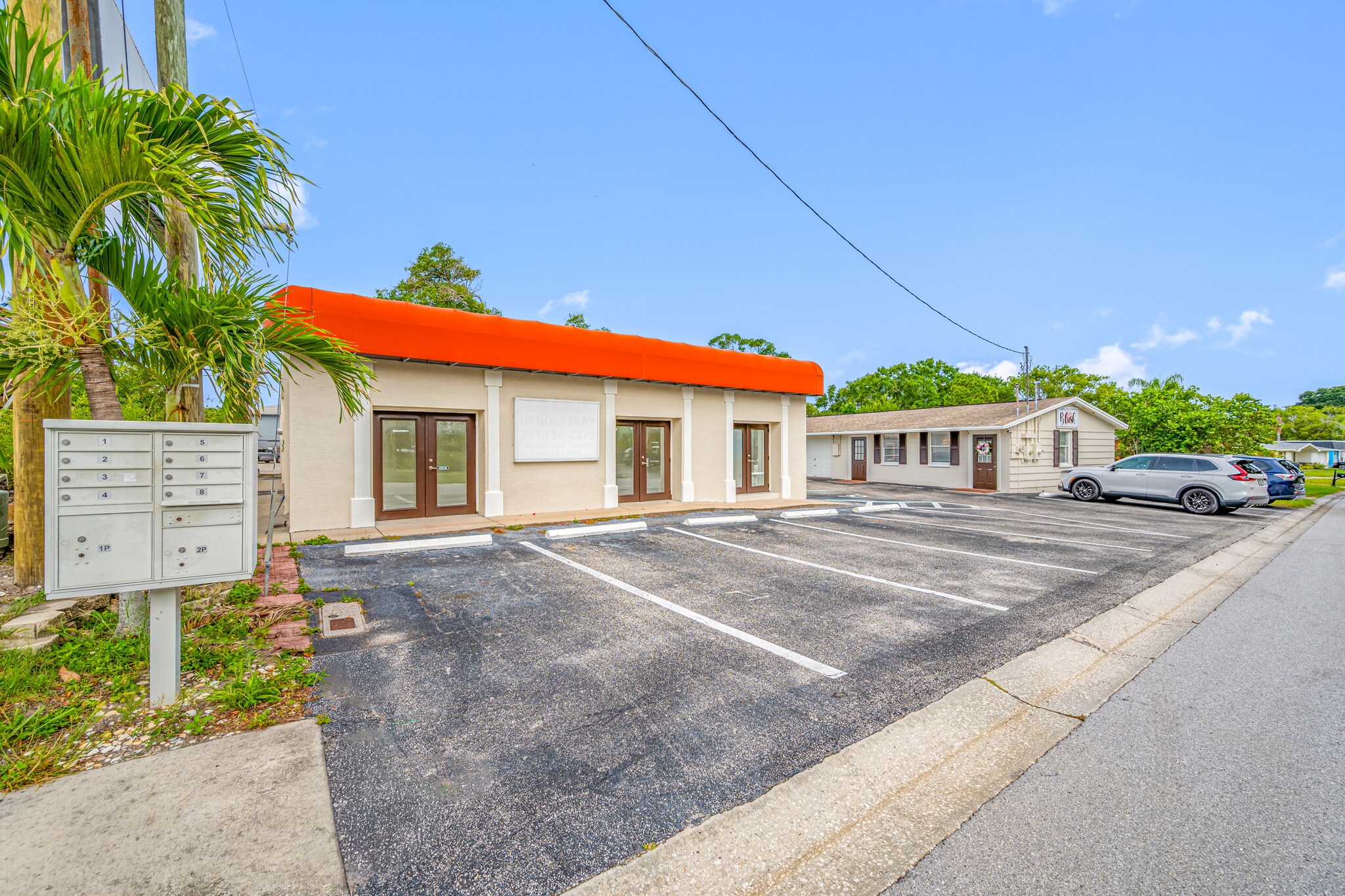 1230 Lady Marion Ln, Dunedin, FL à louer Photo du bâtiment- Image 1 de 21