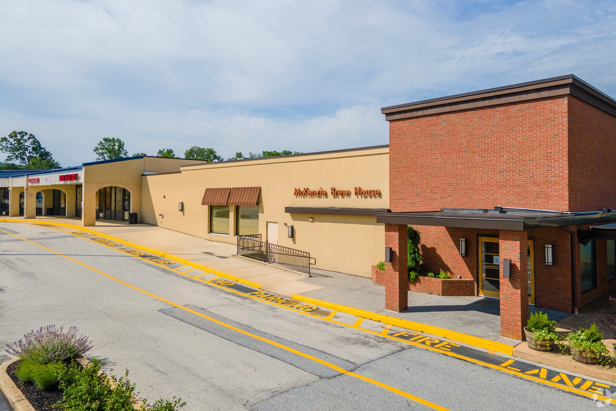 260 W Swedesford Rd, Devon, PA for lease Building Photo- Image 1 of 15