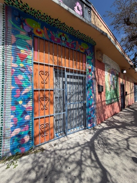 591-599 NW 71st St, Miami, FL à louer Photo du bâtiment- Image 1 de 5