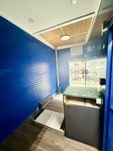 39-41 W 31st St, New York, NY for lease Interior Photo- Image 1 of 5