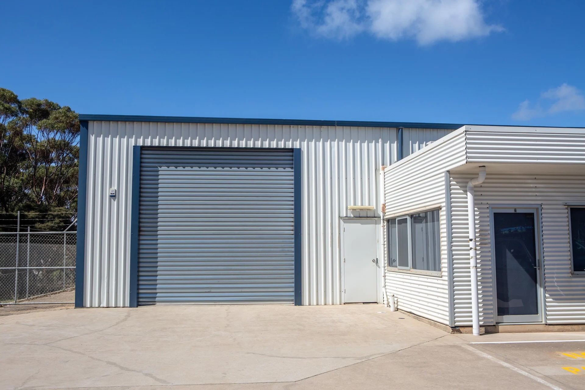 1 Ellemsea Cct, Lonsdale for lease Primary Photo- Image 1 of 3