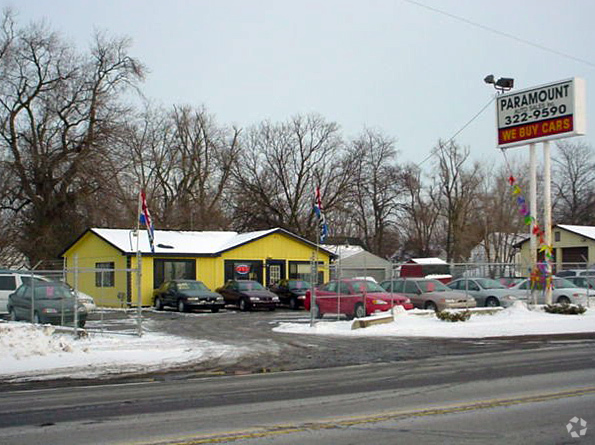 784 Cesar E Chavez Ave, Pontiac, MI à louer - Photo du bâtiment - Image 1 de 23