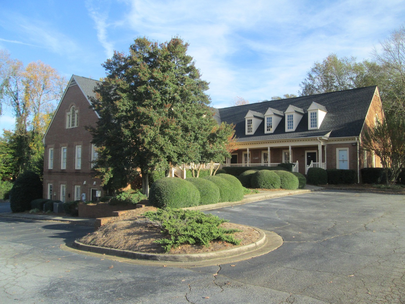 8725 Dunwoody Pl, Atlanta, GA à vendre Photo du bâtiment- Image 1 de 1