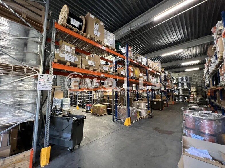 Flex in Noisy-le-Grand for lease - Building Photo - Image 1 of 6