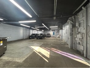 3609-3615 Queens Blvd, Long Island City, NY for lease Interior Photo- Image 2 of 7