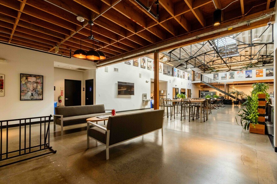 1435 Folsom St, San Francisco, CA à louer - Photo du bâtiment - Image 2 de 7