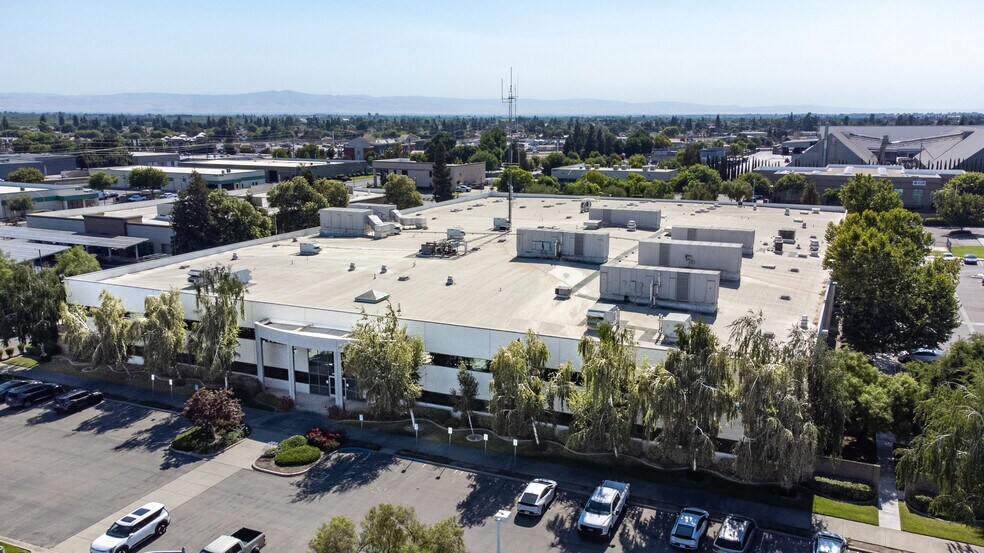 4701 Stoddard Rd, Modesto, CA à louer - Photo du bâtiment - Image 3 de 4