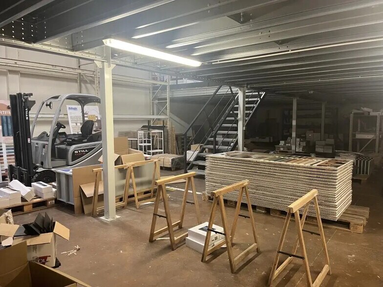 Bureau dans Eysines à louer - Photo intérieure - Image 2 de 8