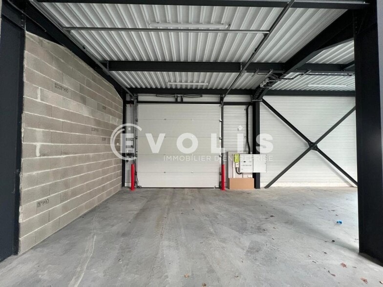 6 Rue De Bretagne, Saint-Quentin-Fallavier for lease - Building Photo - Image 2 of 20