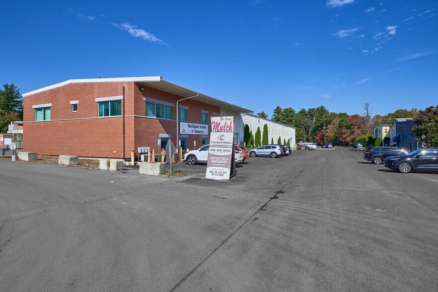 896 Boston Post Rd, Marlborough, MA à vendre - Photo du bâtiment - Image 3 de 13