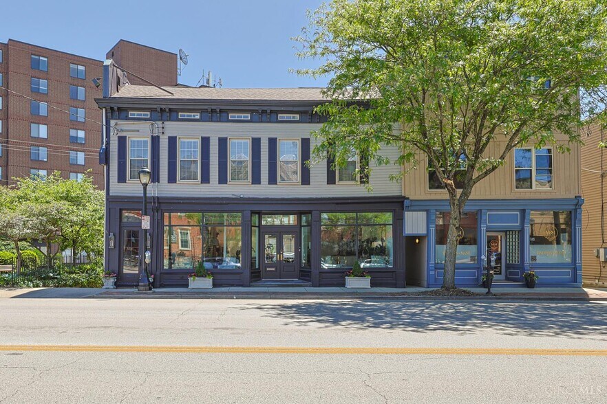 2041-2043 Madison Rd, Cincinnati, OH à vendre - Photo du bâtiment - Image 2 de 39