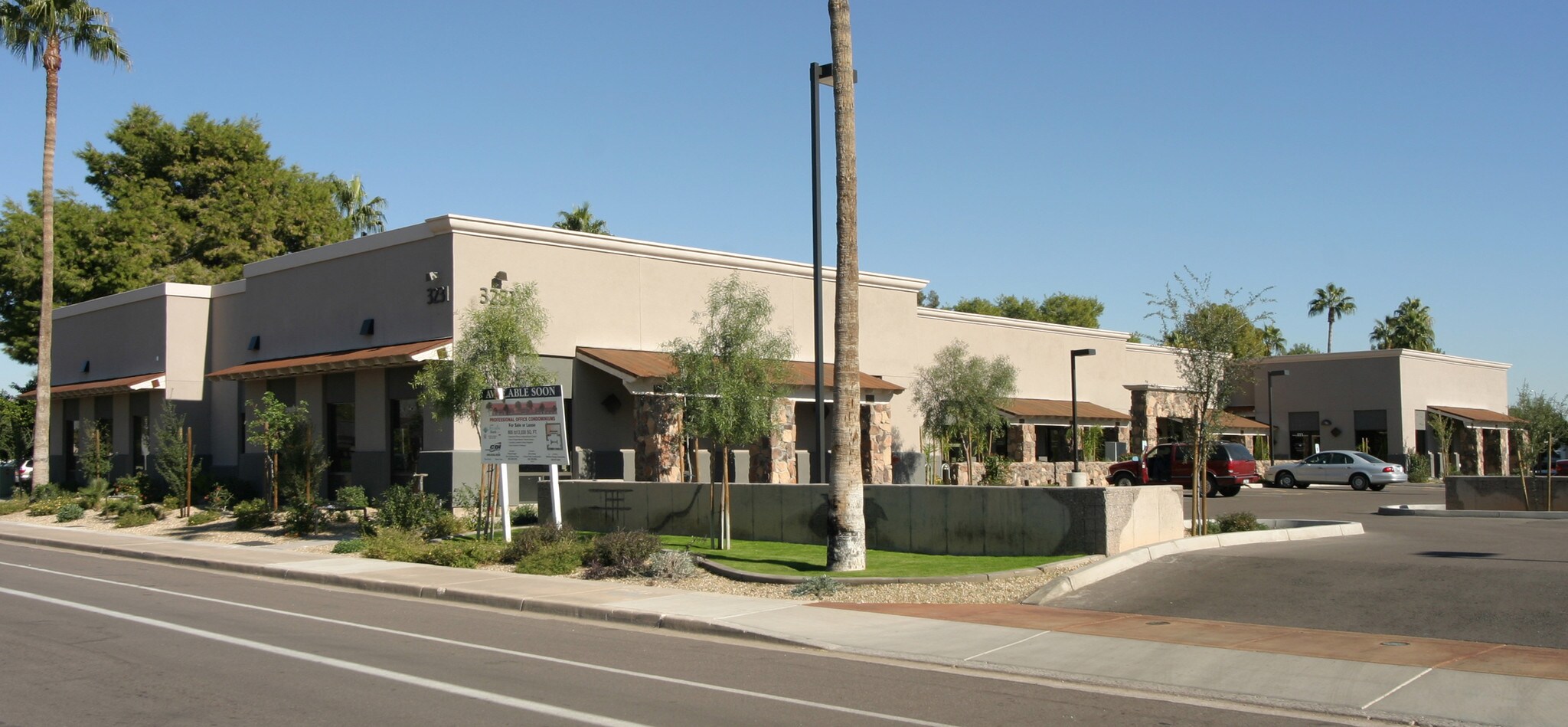 3231 S Country Club Way, Tempe, AZ for lease Primary Photo- Image 1 of 5