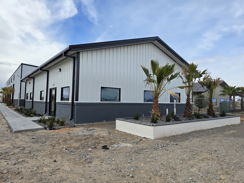 14372 Rudi Kuefner, Horizon City, TX for lease - Building Photo - Image 3 of 29