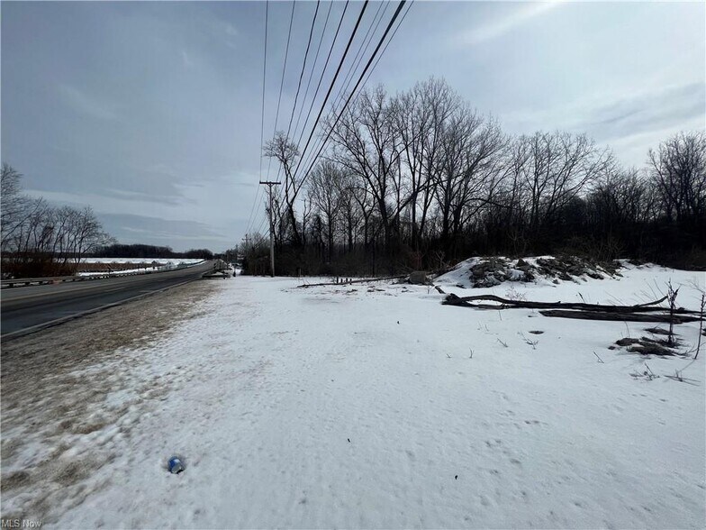 7560 N Ridge Rd, Madison, OH for sale - Building Photo - Image 2 of 5