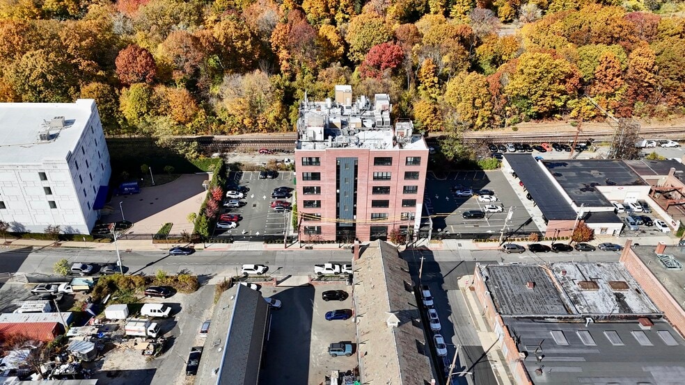 121 Westmoreland Ave, White Plains, NY for sale - Building Photo - Image 2 of 17