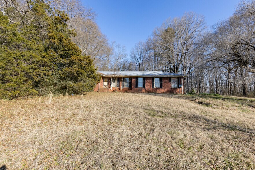 2520 Dawsonville Hwy, Gainesville, GA à vendre - Photo du bâtiment - Image 2 de 41