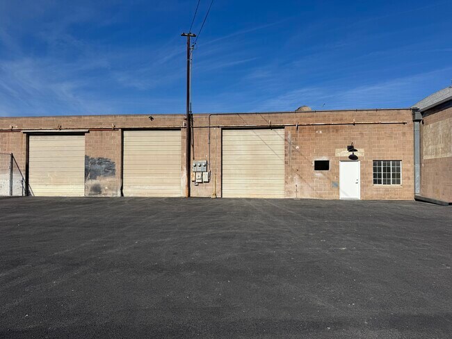Plus de détails pour 1726 N Ventura Ave, Ventura, CA - Industriel à louer