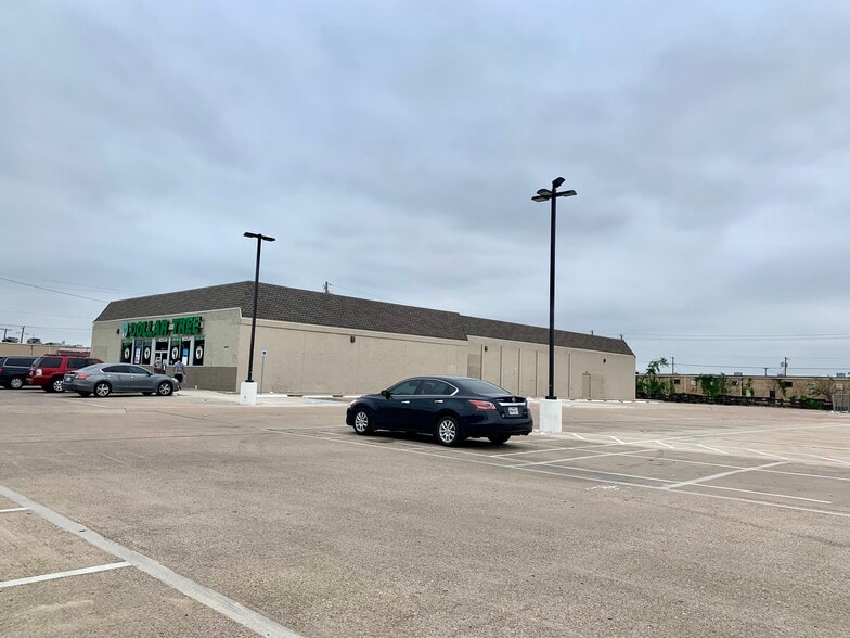 2900 Walnut Hill Ln, Dallas, TX for sale - Primary Photo - Image 1 of 1