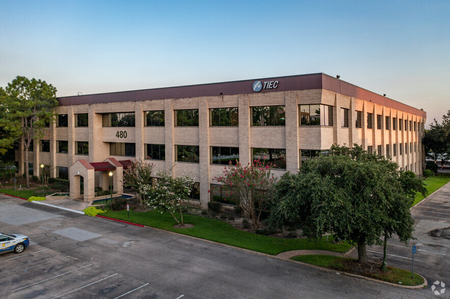 480 N Sam Houston Pky E, Houston, TX for lease - Building Photo - Image 1 of 12