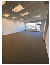 5000 N Crescent Blvd, Pennsauken, NJ à louer Photo intérieure- Image 1 de 6
