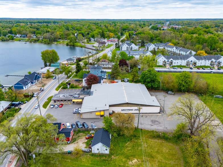 9455 Main St, Whitmore Lake, MI à vendre - Photo du bâtiment - Image 1 de 12