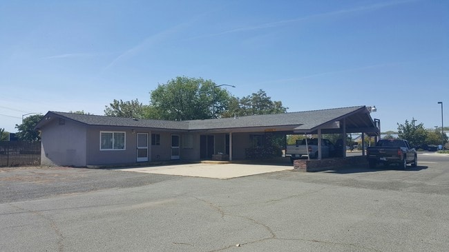 Plus de détails pour 2161 Feather River Blvd, Oroville, CA - Bureau à vendre