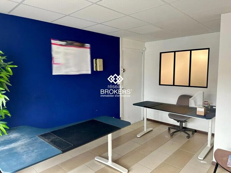 Industrial in Colomiers for lease - Interior Photo - Image 3 of 5