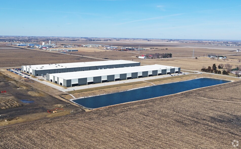 200 SE 37th St, Grimes, IA à louer - Aérien - Image 2 de 19