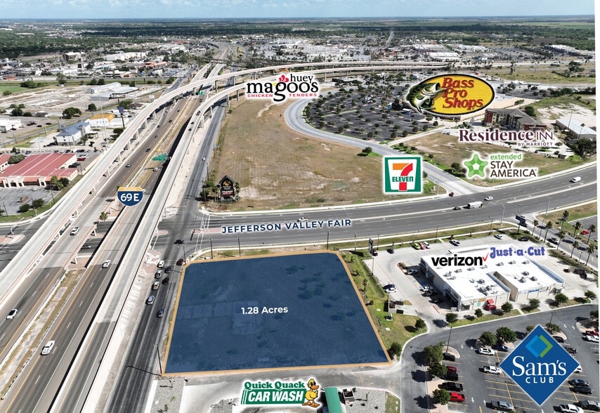 621 N Expressway 77, Harlingen, TX à vendre - Photo du bâtiment - Image 2 de 5