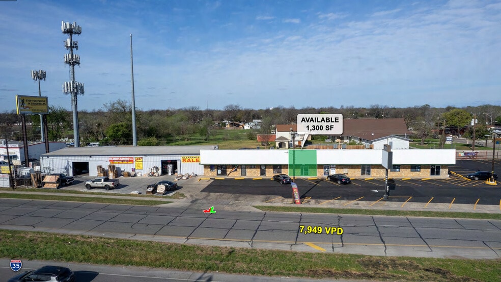 4407 I-35 Fwy, San Antonio, TX for lease - Building Photo - Image 1 of 13