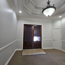 7591 Fern Ave, Shreveport, LA for lease Interior Photo- Image 1 of 19