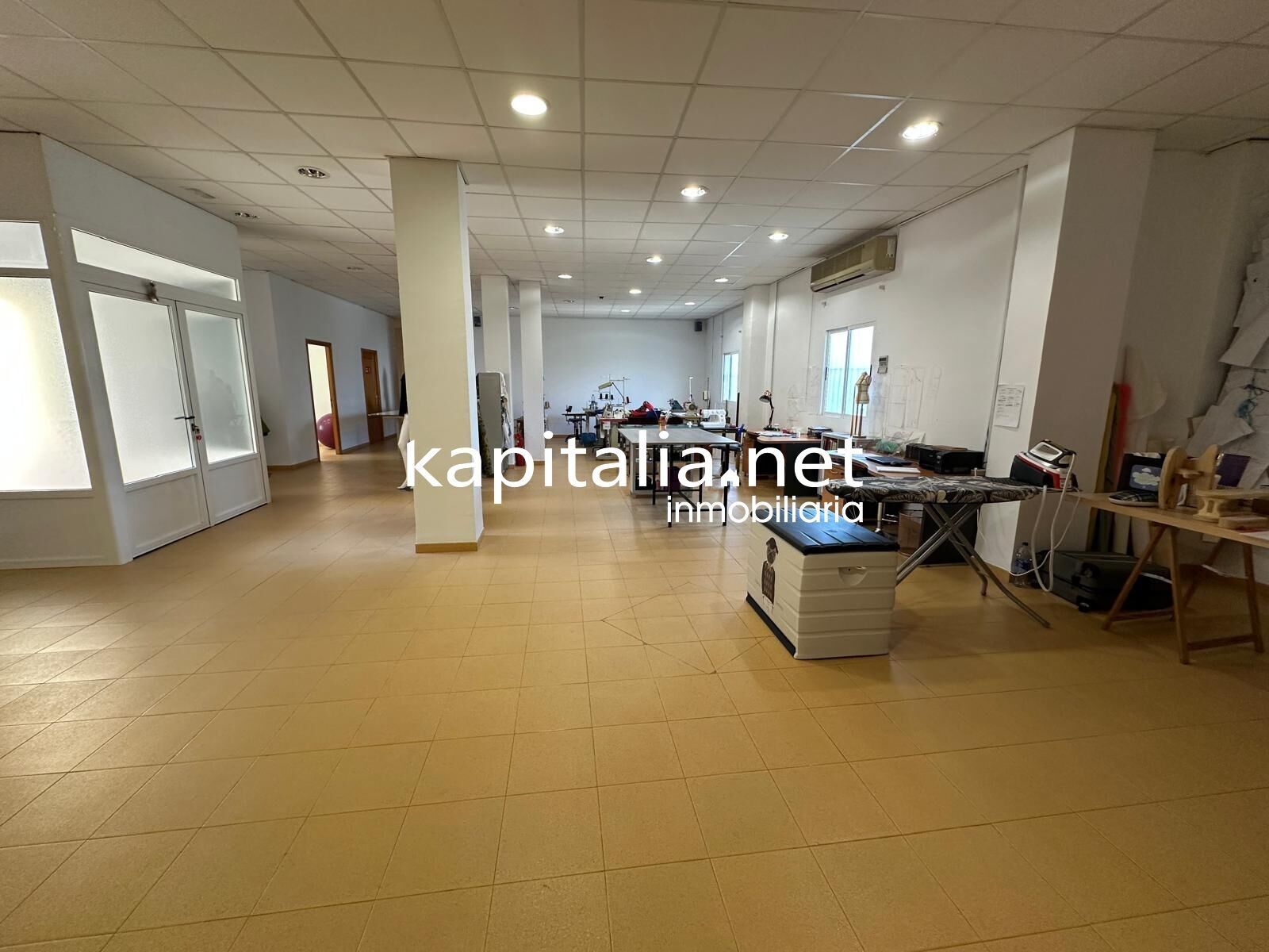 Retail in Ontinyent, Valencia for sale Primary Photo- Image 1 of 16