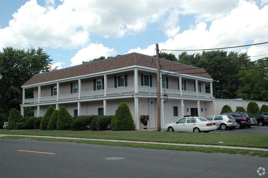 200 Atlantic Ave, Manasquan, NJ for lease - Primary Photo - Image 1 of 2