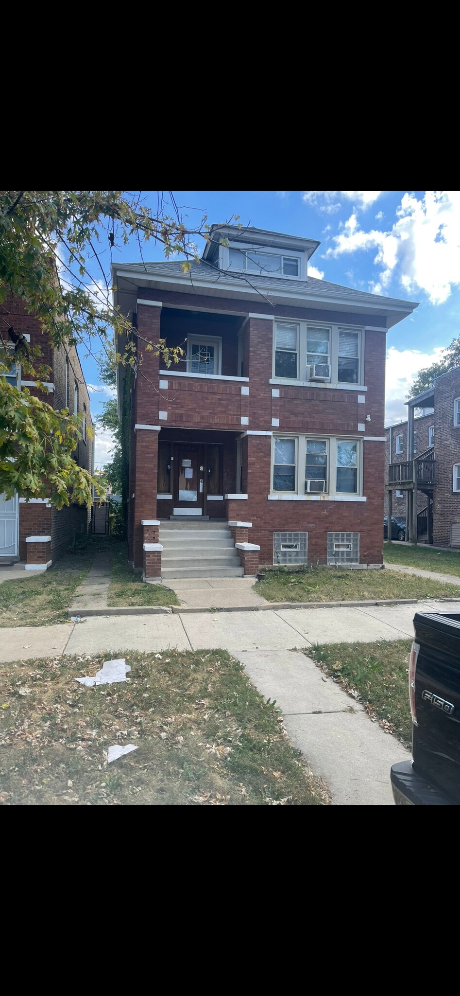 6953 S Artesian Ave, Chicago, IL for sale Primary Photo- Image 1 of 2