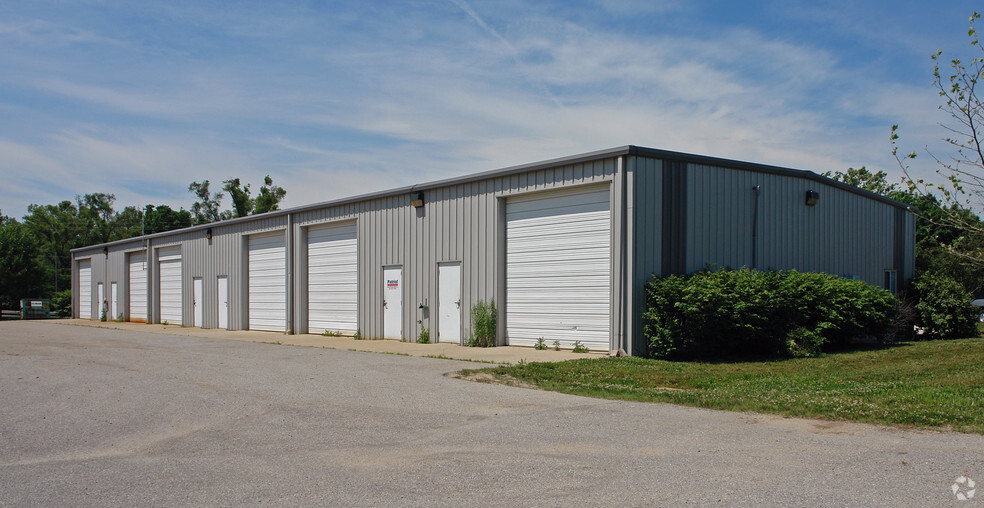 3826 Round Bottom Rd, Cincinnati, OH for lease - Building Photo - Image 2 of 2