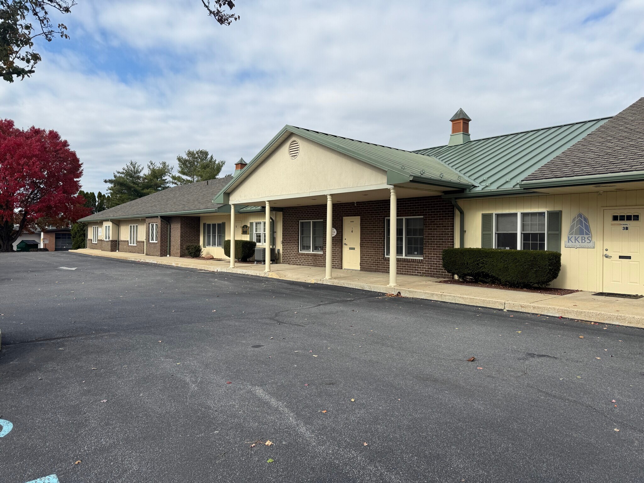 320 Abington Dr, Wyomissing, PA à louer Photo principale- Image 1 de 11