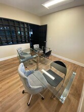 23328 Olive Wood Plaza Dr, Moreno Valley, CA à louer Photo intérieure- Image 2 de 7