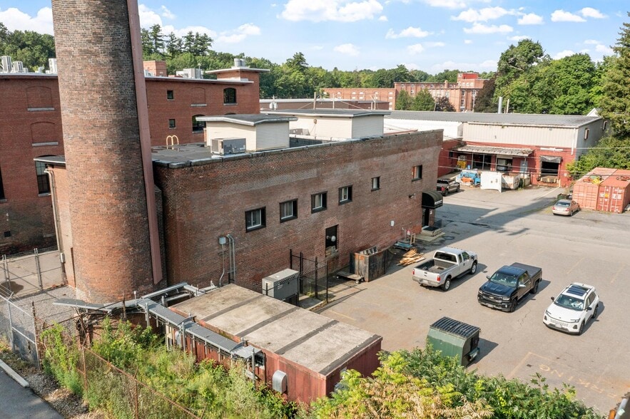 19 Parker St, Clinton, MA for sale - Building Photo - Image 2 of 9