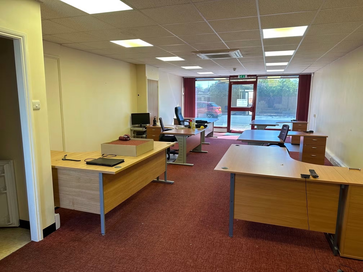 116-124 Nursery Rd, Maidenhead, BKS SL6 0JU - Unit 124 -  - Interior Photo - Image 1 of 1
