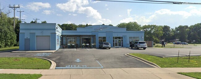 More details for 5091 W Brown Deer Rd, Milwaukee, WI - Retail for Sale