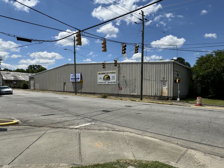 300 S Main St, Darlington, SC for sale - Building Photo - Image 2 of 9