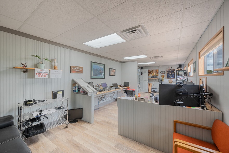 5290 W State Highway 31, Corsicana, TX for lease - Interior Photo - Image 2 of 16