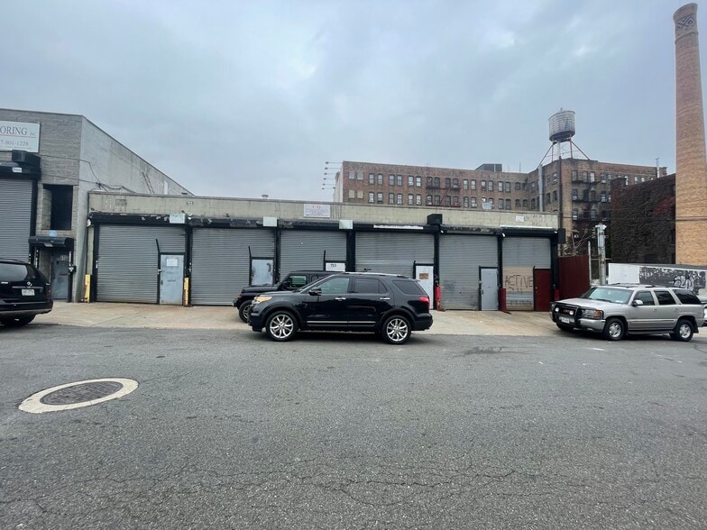 719-729 E 135 St, Bronx, NY for lease - Building Photo - Image 1 of 14