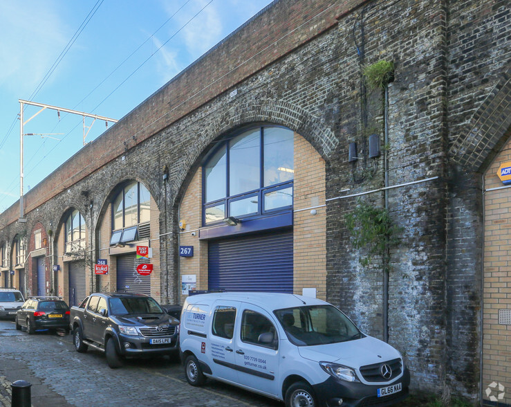 Poyser St, London à louer - Photo du b timent - Image 3 de 3